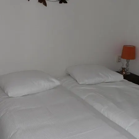 Cozy Garden W Fireplace Tatil Evi