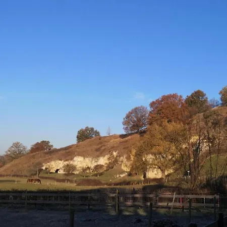 Cozy Garden W Fireplace * Bemelen